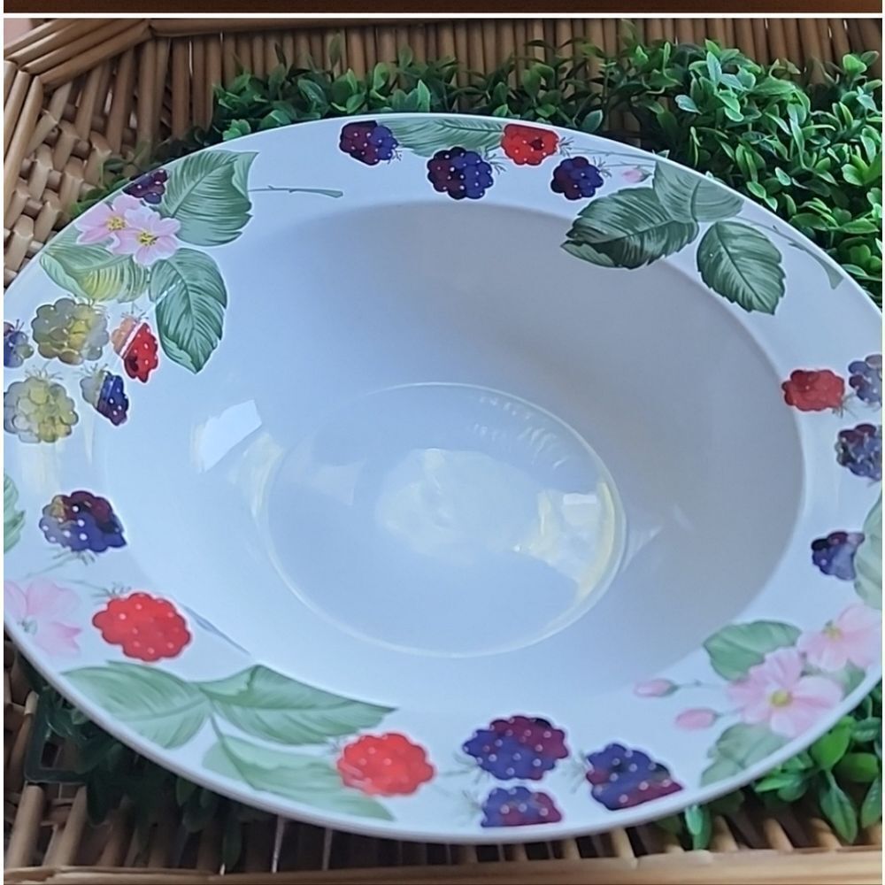 Vintage Stoneware Berry Bowl Raspberry Blackberry Soup/Cereal Cottage Core